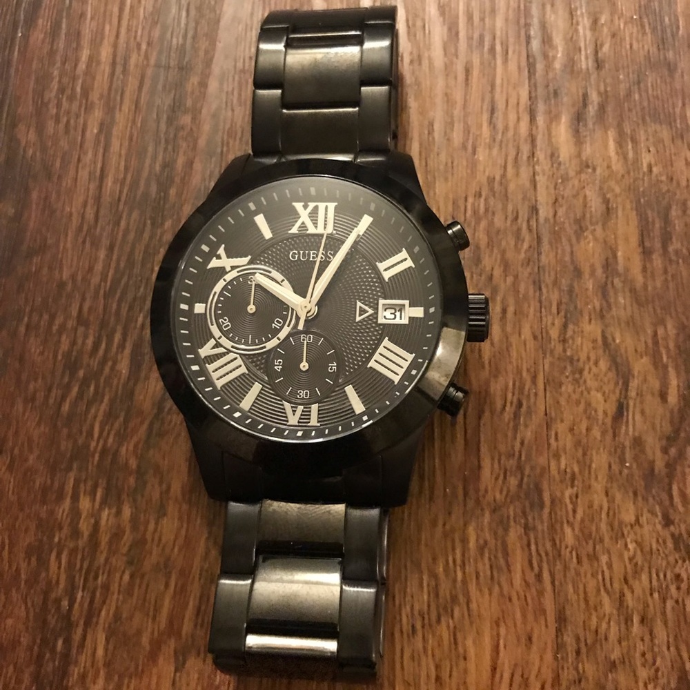 Men’s Black Guess Fashion Watch